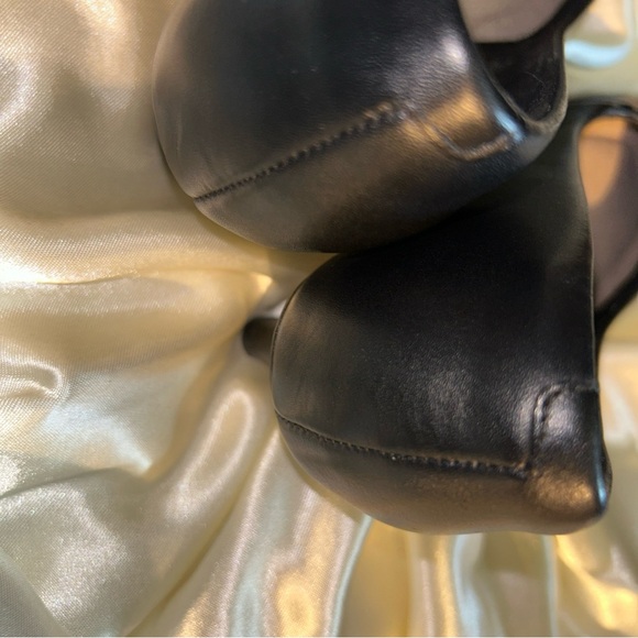 Clarks Women's Black Leather Heels - Picture 7 of 9